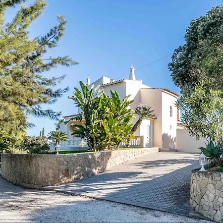 Paraiso לגואה