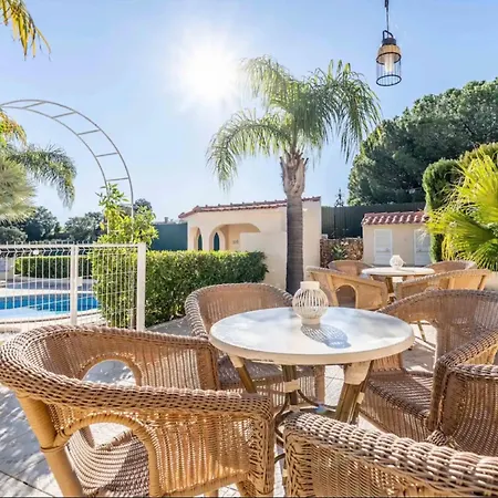 Paraiso Villa *